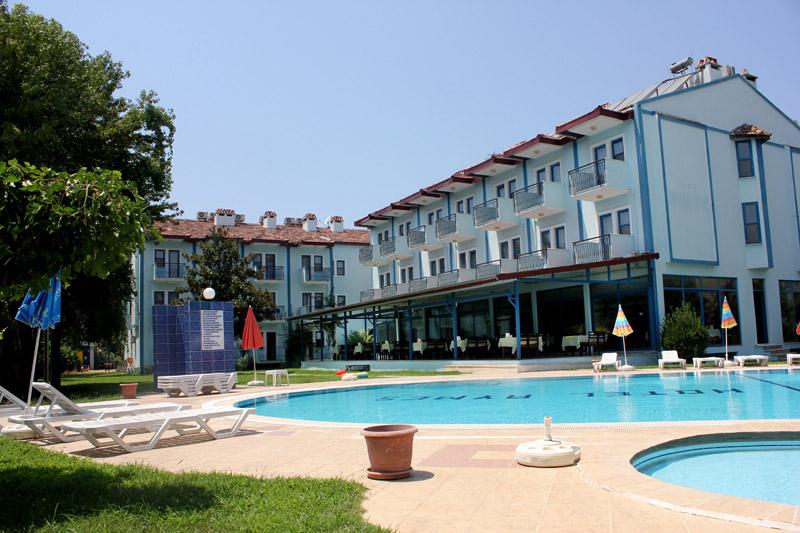 Aymes Hotel Фетие Екстериор снимка